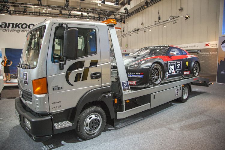 Dazu gehörten auch der Autotransporter Cabstar... (Foto: Suffner)