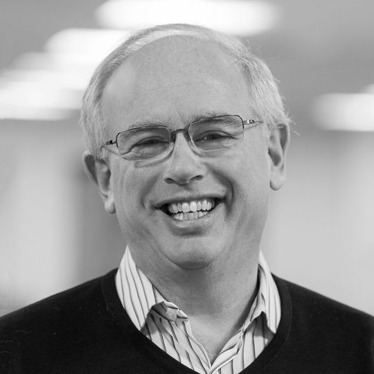 „Für das Jahr 2023 freue ich mich natürlich über meine „drei A“ des schnellen Wandels für Produktentwickler: Agile Prozesse, additive Fortschritte und Augmented-Computing-Tools. Aber noch mehr freue ich mich auf die großartigen Produkte, die sich daraus ergeben werden“, sagt Jon Hirschtick, Mitbegründer der Produktentwicklungsplattform Onshape. (Bild:  photos.ilyamirman.com/PTC)