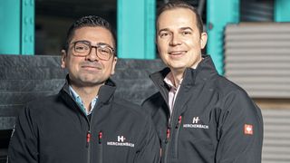 Nektarios Apostologlou (l.) und Till Bossert sind die Geschäftsführer von Herchenbach Industrial Buildings. (Bild: Achim Peter)