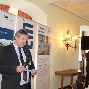 Simulation ist mehr als Software, so der Leitspruch von CADFEM, einem der größten europäischen Anbieter für Computer-Aided Engineering (im Bild Dierk-Ludger Langer).(Bild: Bausewein/PROCESS/PharmaTEC/Schüttgut)