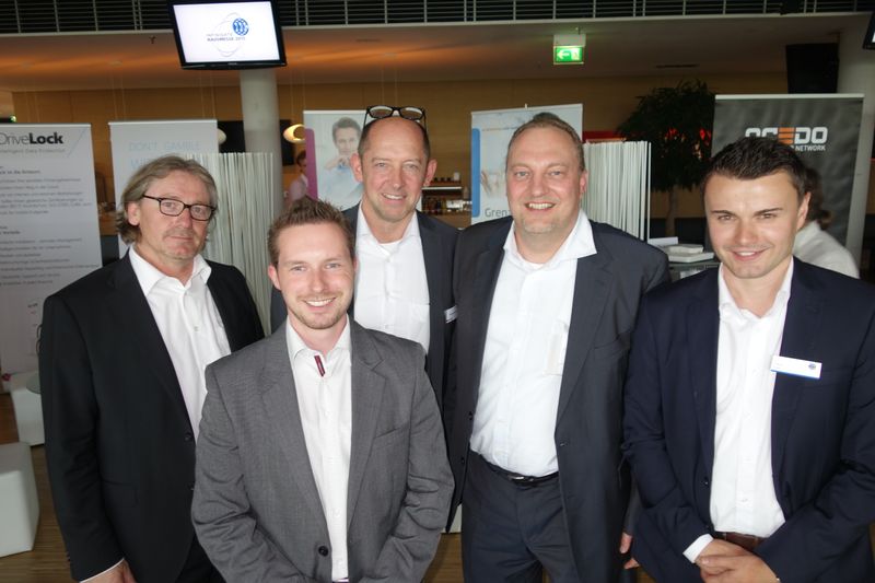 (v. l.) Christoph Kelm, Jan Lehnen,Thomas Kirschke und Christian Sachs, Lancom mit Faruk Felic, Infinigate (IT-BUSINESS)