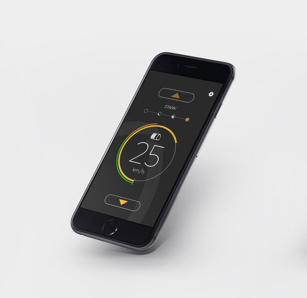 Über die App von Relo kann der Fahrer am eigenen Smartphone den Antrieb steuern und Fahrdaten auswerten. (Bild: Relo)