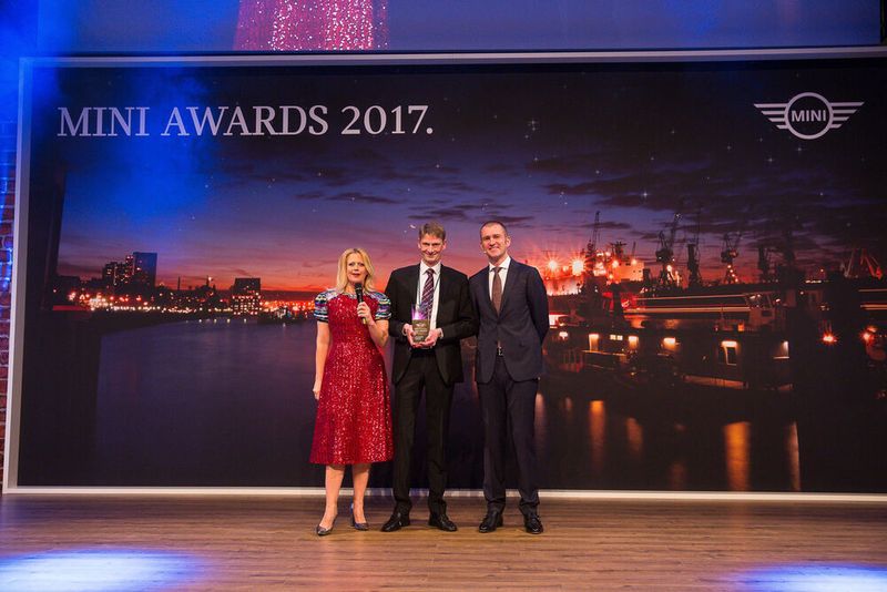 Kategorie Neue Automobile Retail (Größenklasse 1): Autohaus Sperber (Mini)