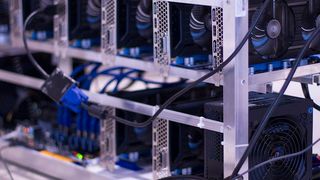 Solche Rechner werden vielfach für das Krypto-Mining genommen, einer der Vorraussetzungen für Kryptowährungen. Doch Währungen sind nur einer kleiner Bestandteil an Möglichkeiten, die Blockchain bietet.  (gemeinfrei: rebcenter-moscow/ Pixabay)