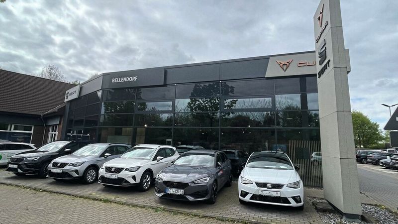 Das Autohaus Bellendorf von außen: ein echtes Autohaus, kein Yoga-Studio. (Bild: Grimm – VCG)