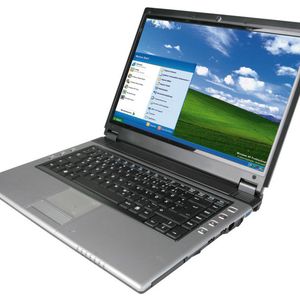 Das Terra Mobile 4400 bietet ein 15,4-Zoll-Display und wiegt 2,6 Kilogramm.