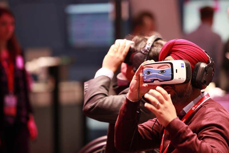 Zu den Topthemen der Messe zählten Virtual Reality... (Bild: GSMA)