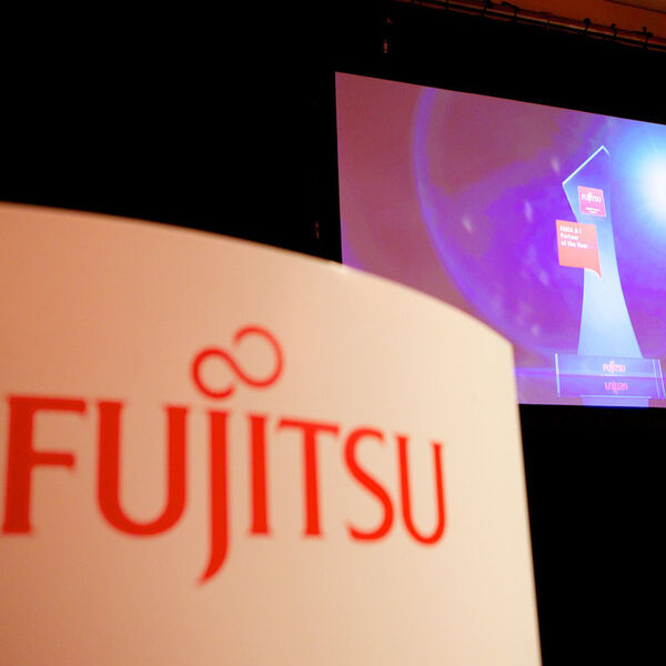 Im Rahmen des Gala Awards Events wurden die Sieger vom „SELECT Partner Program“ gekürt. (Bild: Fujitsu)