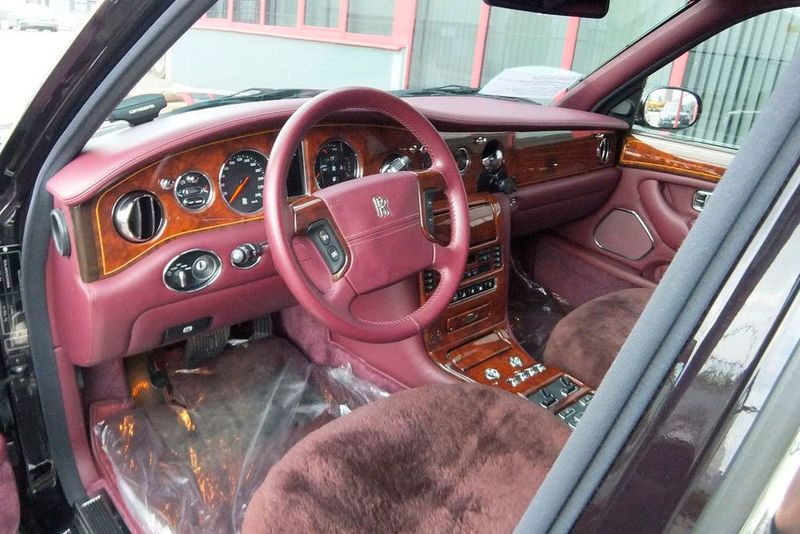 Ob die Schutzbezüge inklusive sind? (Bild: Mobile.de)