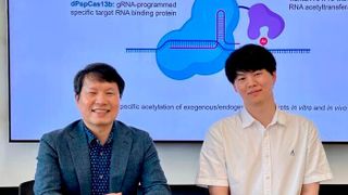 (From left) Professor Won Do Heo and Jihwan Yu, a Ph.D. Candidate of the Department of Biological Sciences (Source: Kaist Molecular and Cellular Synthetic Biology Lab)