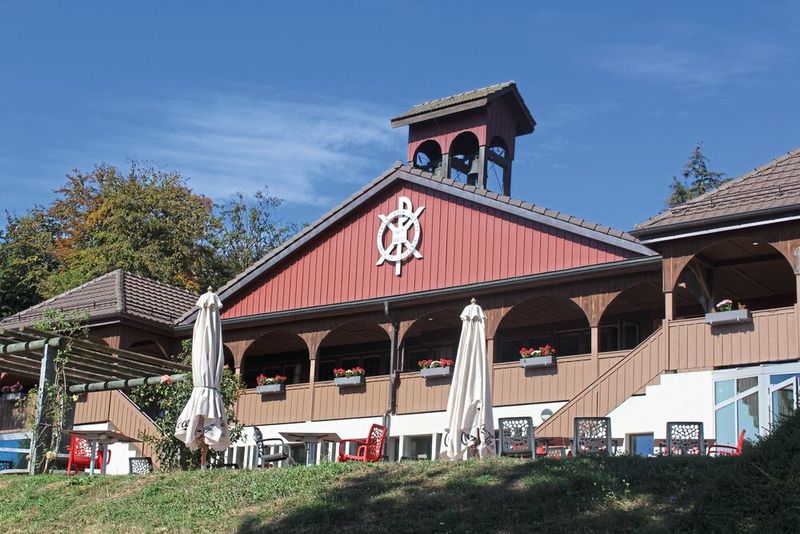 Les décideurs de l'industrie se retrouverons le 3 septembre à Vaumarcus pour des échanges inspirants. (Source : Le Camp)