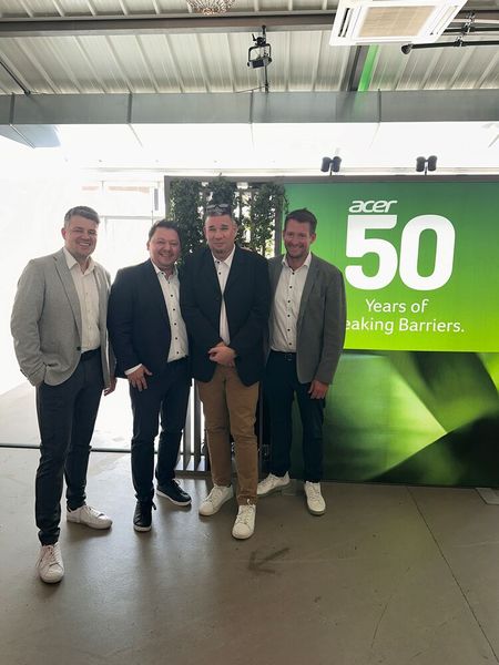 Das ACER Management Team (v. l.) Tobias Rönnebeck, Gerit Günther, Michael Stuhr und Robert Perenz. (Bild: Vogel IT-Medien)