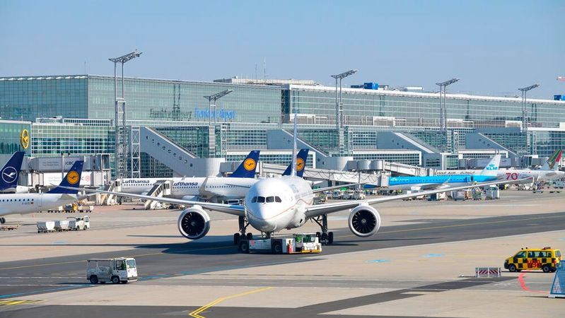 Ein KI-System hilft Fraport, alle Abläufe am Flughafen Frankfurt zu analysieren und zu optimieren.(Bild:  Fraport AG)