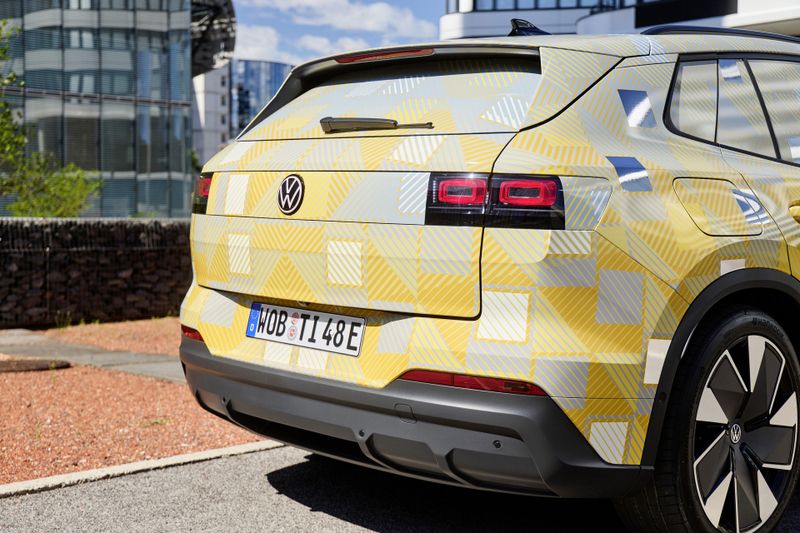 Der Hersteller verabschiedet sich damit sukzessive von der Nummerierung seiner Modelle. Seit September wird der ID Polo ausgeliefert. (Bild: Volkswagen AG)