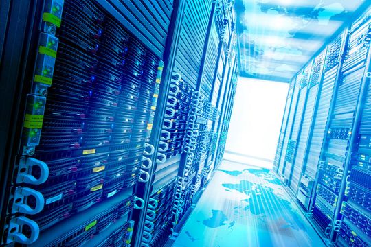 Es bietet sich an, die Server zu virtualisieren.(Bild:  © karelnoppe - Fotolia)