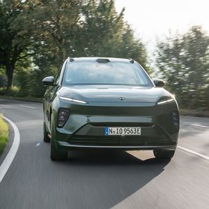 Nio bringt ein Fünf-Meter-SUV mit sechs Sitzen nach Deutschland.(Bild:  Nio)