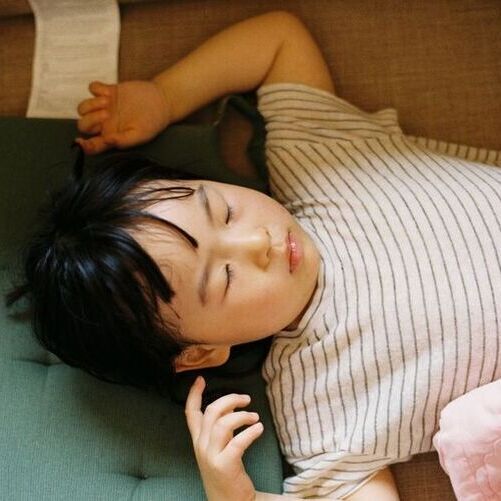 The research found that persistent shorter sleep, affecting 2 % of a long-term cohort of children, led to around twice the risk of developing depression between the ages of 13 and 22.(Source:  Unsplash)