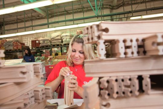 Der Spielwarenhersteller Simba-Dickie vertraut beim Zeitfenstermanagement jetzt auf das cloudbasierte Tool „SLOT“ von Cargoclix. Hier erklären die Fürther, warum man sich für diese Art der Wareneingangsoptimierung entschieden hat ...(Bild:  Simba-Dickie Group)