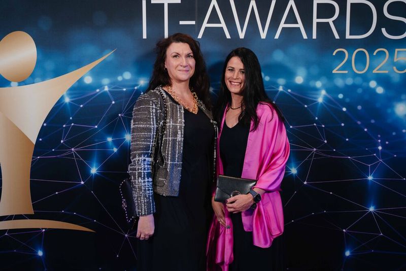 Oxana Pitzschler  und Kim Finck von Cisco Systems. (Bild: Manuel Emme Fotografie)