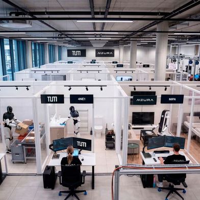 The new TUM "RoboGym" (powered by Neura) is Europe's largest training center for next-generation humanoid robots. It focuses on the implementation of artificial intelligence in robotic systems. At the same time, it is a forge for AI experts ... (Image:Neura Robotics)