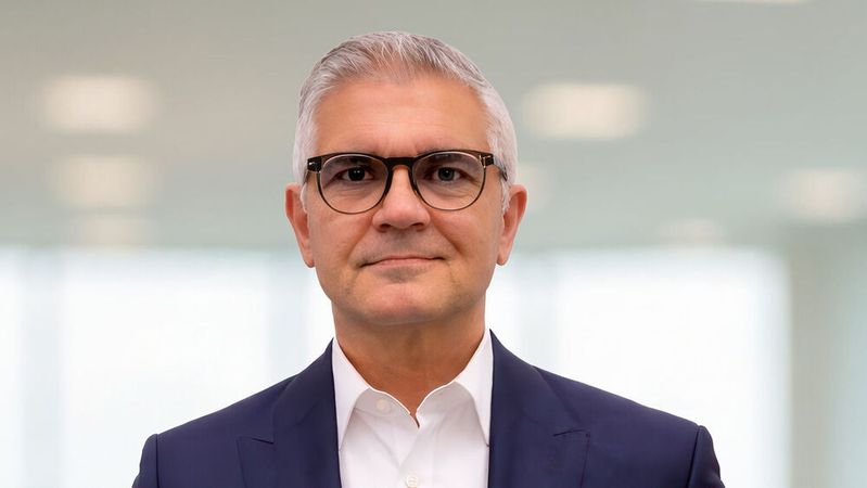 Peter Lindner, Vorstandsvorsitzender der Auktion & Markt AG, setzt auf Innovation und Internationalisierung, um Autobid.de für die Zukunft aufzustellen.(Bild:  Auktion & Markt)