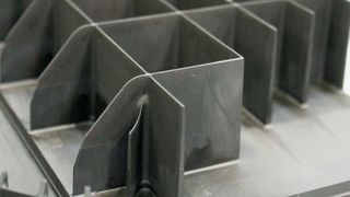 The moulds for radiator grilles and similar components require many electrodes with rib structure. (OPS Ingersoll)