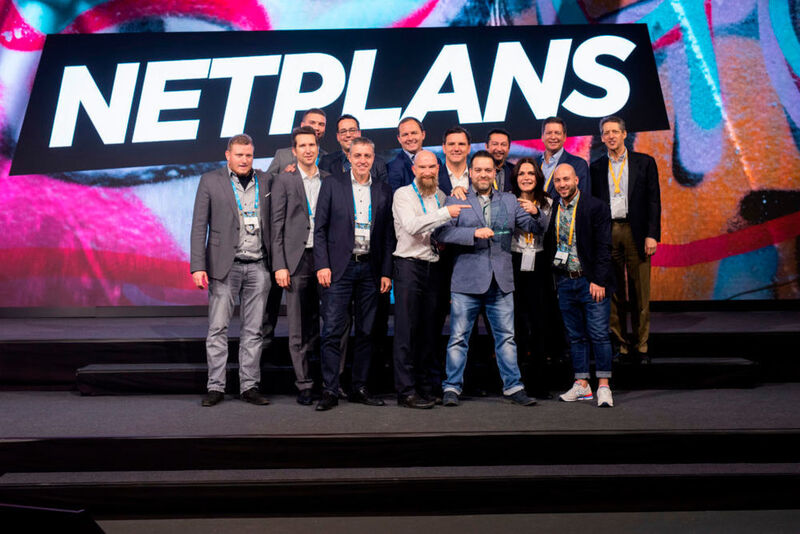 Igel-Partner Netplans wurde auf der Disrupt 2020 für die beste Marketing-Kampagne ausgezeichnet. Von Netplans im Bild: Kai Brunner, Daniel Kulik, Rainer Kanzinger, Marco Hertel, Sebastian Unser, Pierre Lapré  (Vibrant Media Productions, LLC)