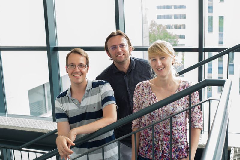 Die Hauptautoren der Studie (von links): Philipp Rathert (Postdoc, IMP) , Mareike Roth (PhD-Studentin, IMP) und Johannes Zuber (Gruppenleiter, IMP) (Bild: Research Institute of Molecular Pathology (IMP))