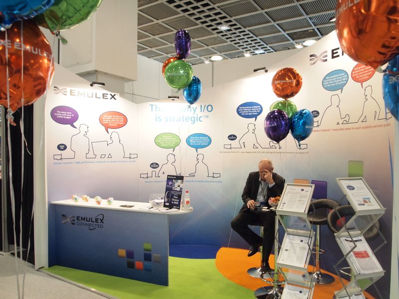 Anders als Qlogic hat Emulex keine eigenen Absichten mit der Shared SSD. Man kooperiert stattdessen mit Fusion-IO und stellt für die Replikation einen dediierten Channel in den eigenen HBAs zur Verfügung.  (Rainer Graefen)