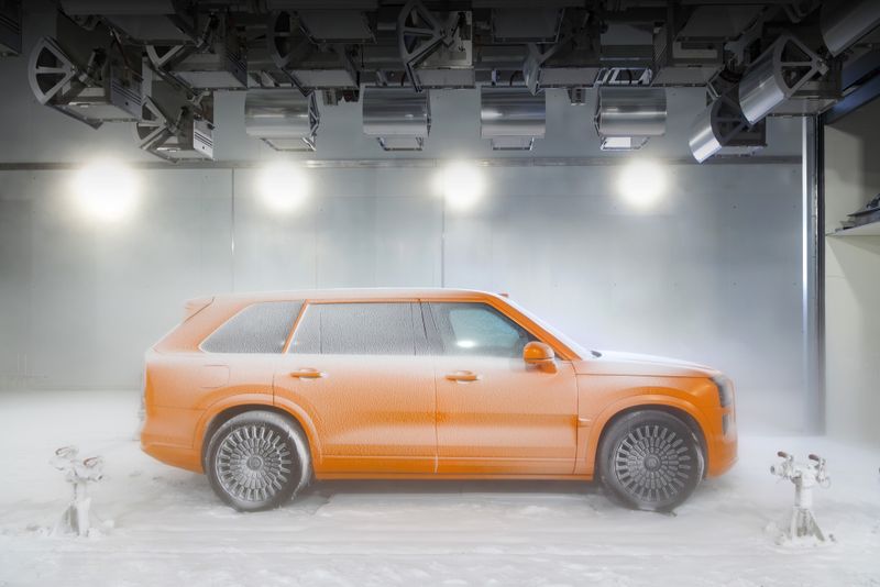 ... the world's largest climate chamber with temperatures as low as –45 degrees Celsius and up to 5,200 meters altitude is part of the offering. (Source: Geely)