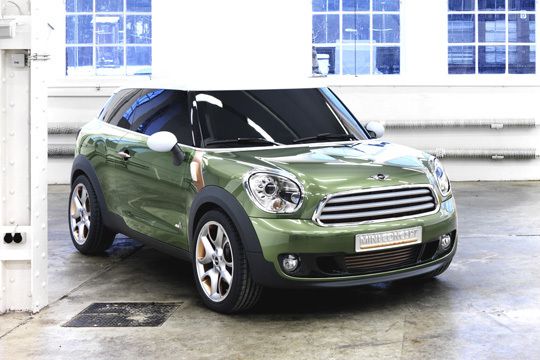 Mini Paceman: Der attraktive „Tempomacher“ ist vordergründig nur ein Schaustück zur Feier von zehn Jahren neuer Mini. Doch gibt der sportliche Ableger des Countryman einen sehr konkreten Ausblick auf das, was auf der neuen Plattform noch so alles möglich ist. (Archiv: Vogel Business Media)