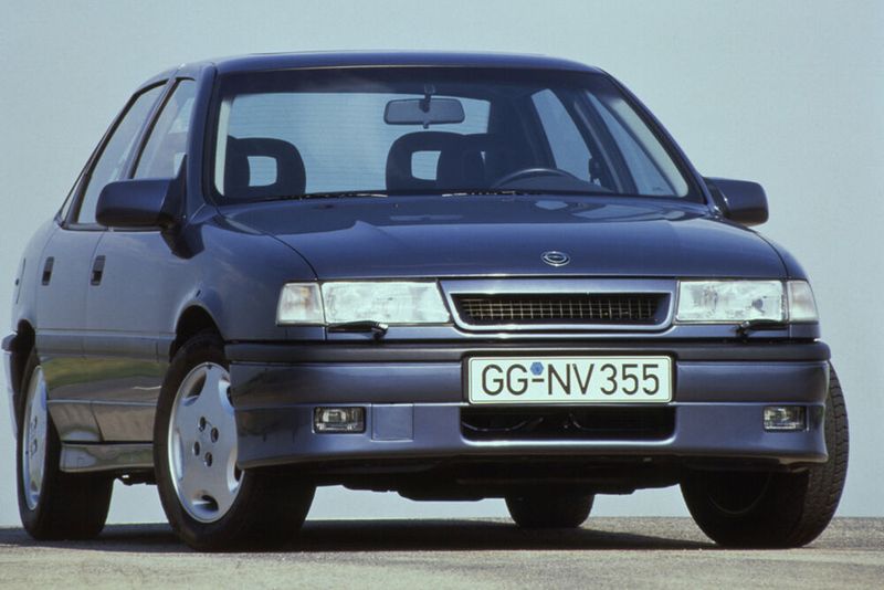 Den Opel Vectra gab es vor 30 Jahren erstmals mit Allrad. (Bild: Opel)