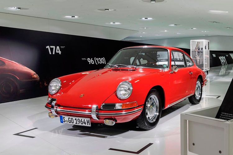 ... startete der älteste 911 des Porsche Museums im Herbst in sein zweites Leben. (Bild: Porsche)