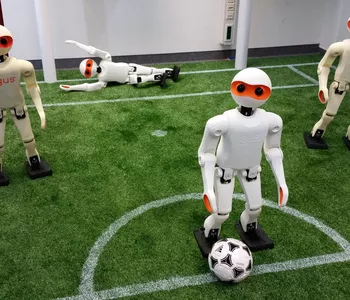 Uni Bonn Gewinnt Mit Humanoid Roboter Von Igus Den Robocup