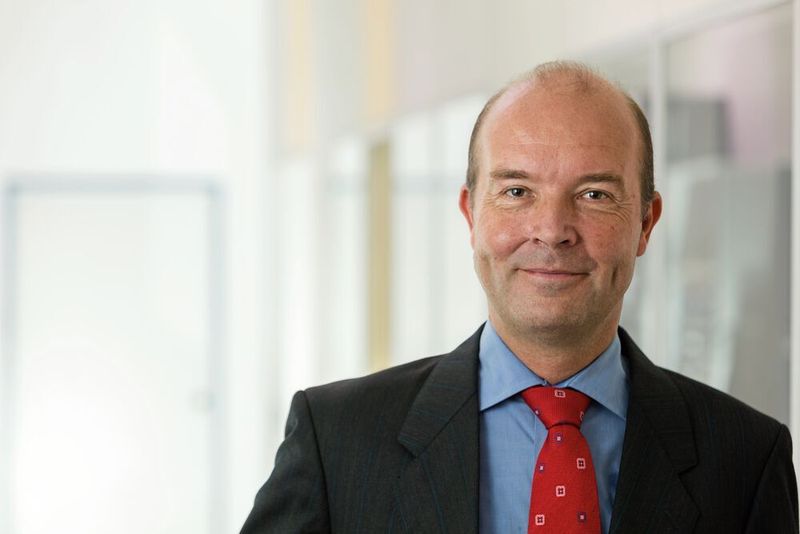 Dr. Thorsten Löwer, CTO der pro-beam-Gruppe: „Wir stolz darauf, am größten Experiment der Menschheit mitzuarbeiten. Zudem sehen wir uns, aufgrund der gesammelten Erfahrungen, für zukünftige Projekte eines solchen Ausmaßes nun mehr als gewappnet.“ (Pro-beam)