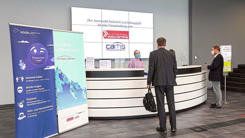 Mit einem ausgeklügelten Hygiene- und Sicherheitskonzept fand der »Automobil Industrie Leichtbau-Gipfel« am 13. und 14. Oktober erstmals als Hybrid-Event statt. (Stefan Bausewein)