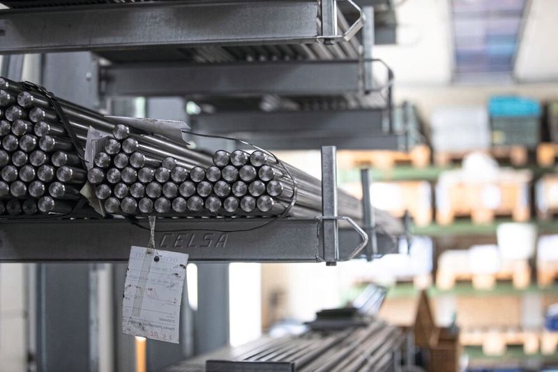 Ein gut sortiertes Stangenlager sichert bei der Automatendreherei Stammeier GmbH die Versorgung und die Zufriedenheit ihrer Kunden.(Bild:  Citizen Machinery Europe GmbH)