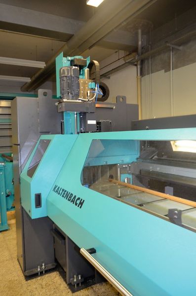 Um auch im Hinblick auf Bohrfunktionen eine wirtschaftliche und schnelle Lösung anzubieten, hat Kaltenbach speziell für die die KKS 463 NA die Bohrmaschine KDV entwickelt.  (Kaltenbach)