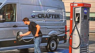 Soll für bessere Luft in den Innenstädten sorgen: der emissionsfreie E-Crafter. (Abt)