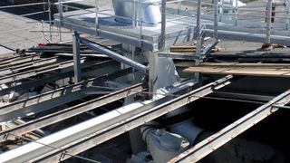 Der neu installierte Explosionsschlot mit Explosionsdruckentlastungsklappe dient der Entkopplung der Anlage und verhindert Schäden an Maschinen und Gebäuden. (Bild: Thorwesten Vent )