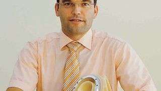 Handtmann-Elteka-Verkaufsleiter Georg Petzinger: „Die Verwendung der Hightech-Kunststoffe Lauramid un Eltimid macht bestimmte kreative Konstruktionen erst möglich.“ (Archiv: Vogel Business Media)