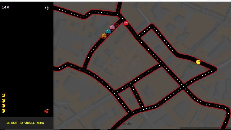 Spielhallenklassiker auf Google Maps: Auf Google Maps konnten Nutzer des Kartendiensts einen beliebigen Straßenbereich in eine schnelle PArtie Ms. Pac-Man verwandeln. (Bild: Screenshot / Google Maps)