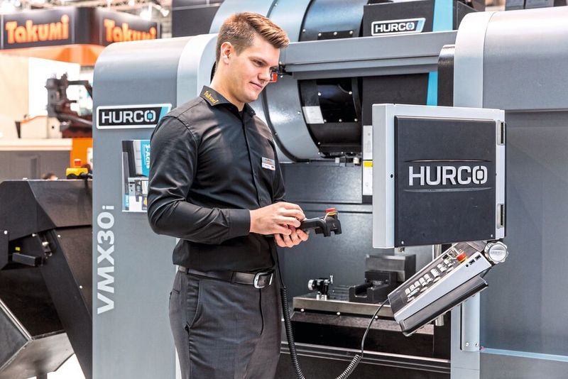 Die VMX 30 i ist Spezialist für hohe Zerspanleistung: Die VMX 30 i gehört zu den dreiachsigen Hochleistungs-Bearbeitungszentren von Hurco.  (Hurco)