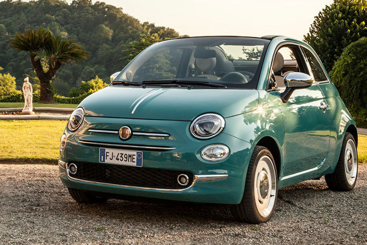 Fiat legt ein Geburtstags-Sondermodell „Anniversario“ des 500 auf. (Fiat)
