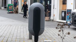 Ergonomisch, nachhaltig, robust: Binji, die innovativen Müllbehälter von Wolters Mabeg für den öffentlichen Raum. (Bild: ACE)