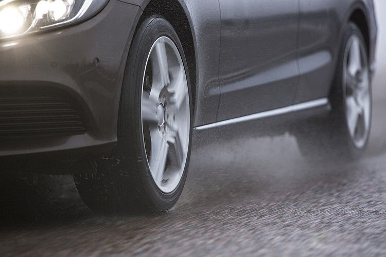 Sein Grip auf nasser Fahrbahn soll in einigen Größen sogar zum Labelwert A reichen. (Foto: Nokian)