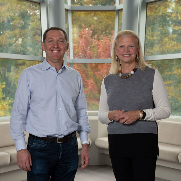 IBM-Chefin Ginni Rometty und James M. Whitehurst, CEO von Red Hat. (IBM)