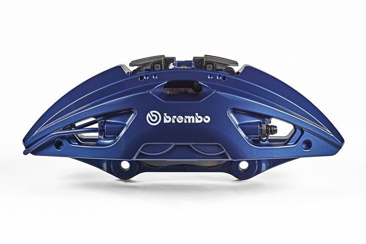 Die neuen Bremssättel für Hochleistungsfahrzeuge sind bei gleicher Steifigkeit um acht Prozent leichter. (Foto: Brembo)