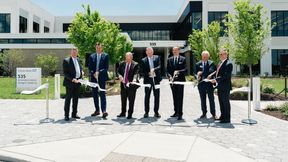 Endress+Hauser feiert gemeinsam mit Partnern und Gästen die Eröffnung seines neuen Standorts in Greenwood. (Bild: Endress+Hauser)