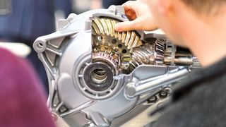 Nach vier Jahren öffnet die Metav, internationale Fachmesse für Fertigungstechnik, vom 21. bis 24. Juni wieder ihre Tore.  (Bild: Messe Düsseldorf / ctillmann)